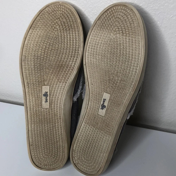 Sanuk Sneakers Women’s Size 7 Fabric Sneakers Gray Lace Up Raw Trim Casual Comfy - Picture 8 of 10